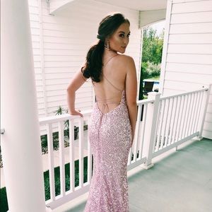 Sherri Hill 2017 spring collection prom dress.